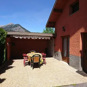 Maison Mitoyenne Avec Terrasse , Villar-Saint-Pancrace France